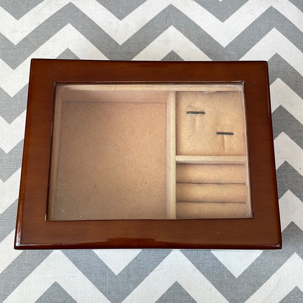 Mahogany jewelry box